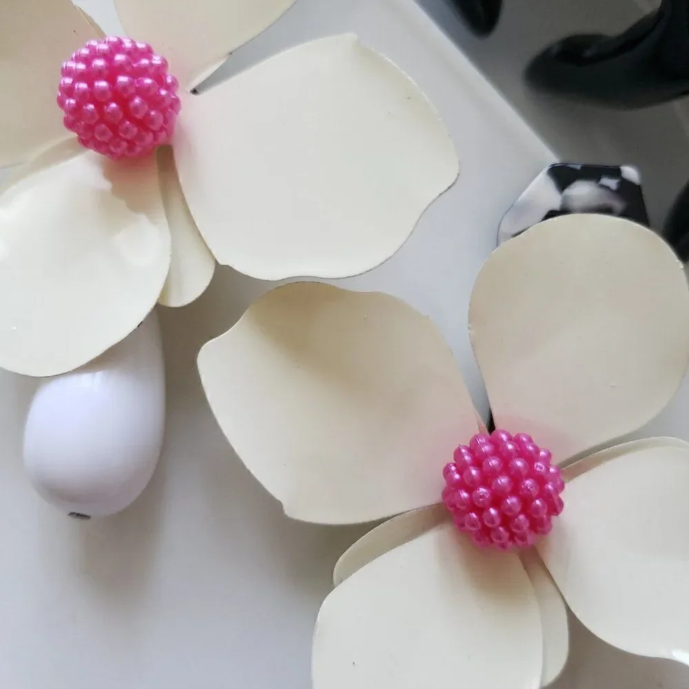 New! Zara Big Flower Earrings